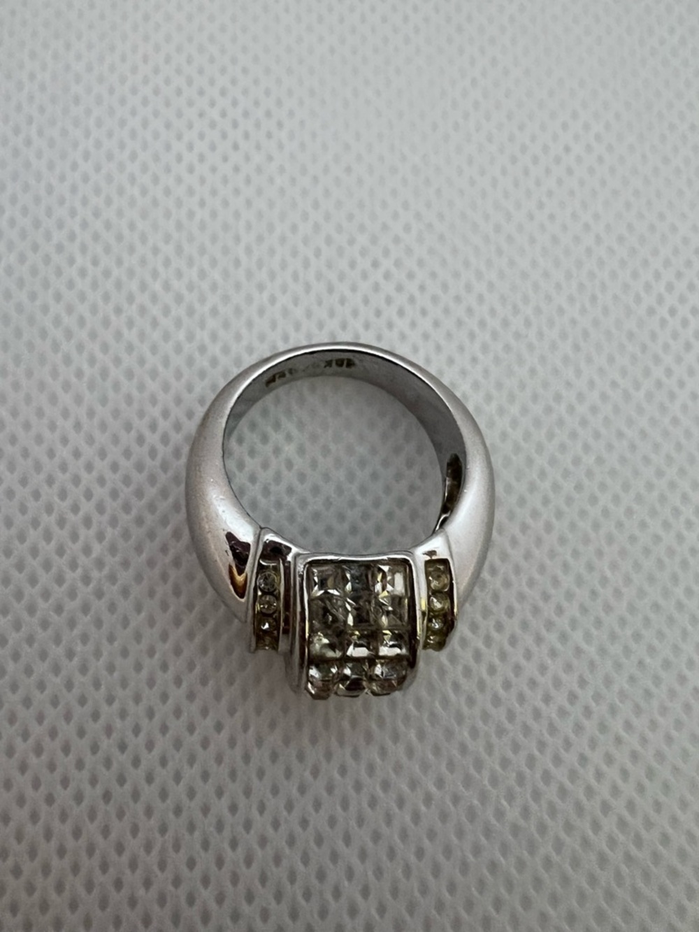 925 sterling silver Crystal Cluster Women's Ring size 7